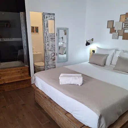 Lovin Book Vendégház 3*