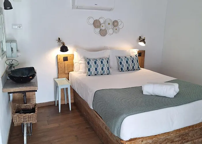 Lovin Book Gæstehus Óbidos