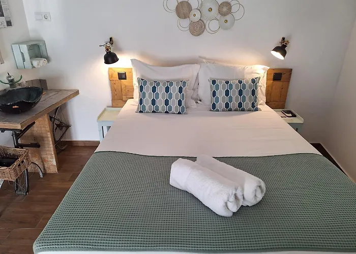 Гостевой дом Lovin Book 3*